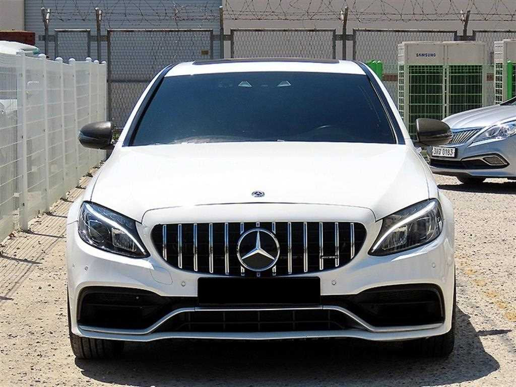 Mercedes-Benz C-Class — photo 01