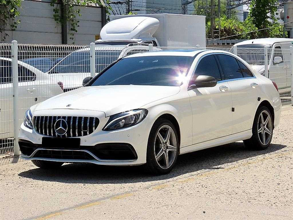 Mercedes-Benz C-Class — photo 02