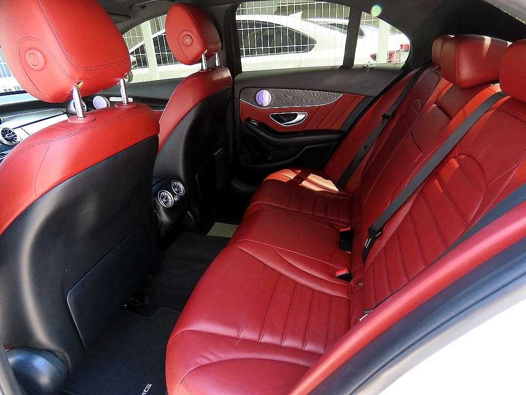 Mercedes-Benz C-Class — photo 06