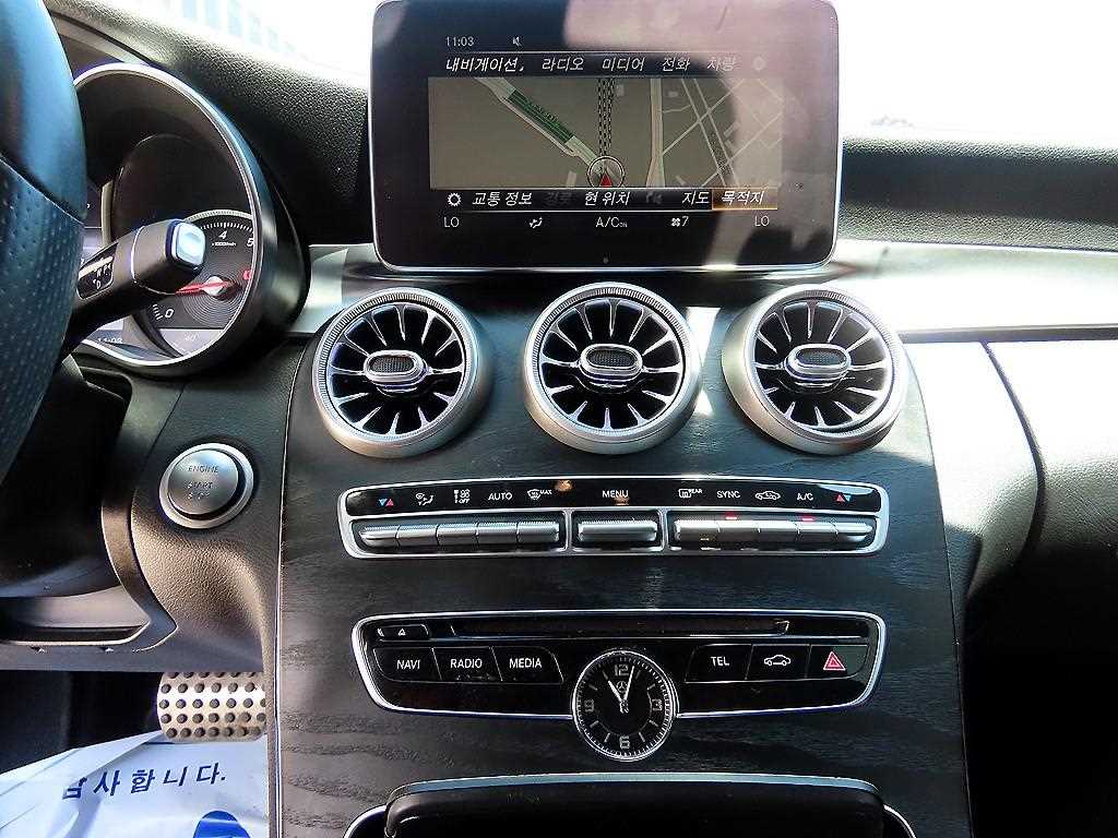 Mercedes-Benz C-Class — photo 13