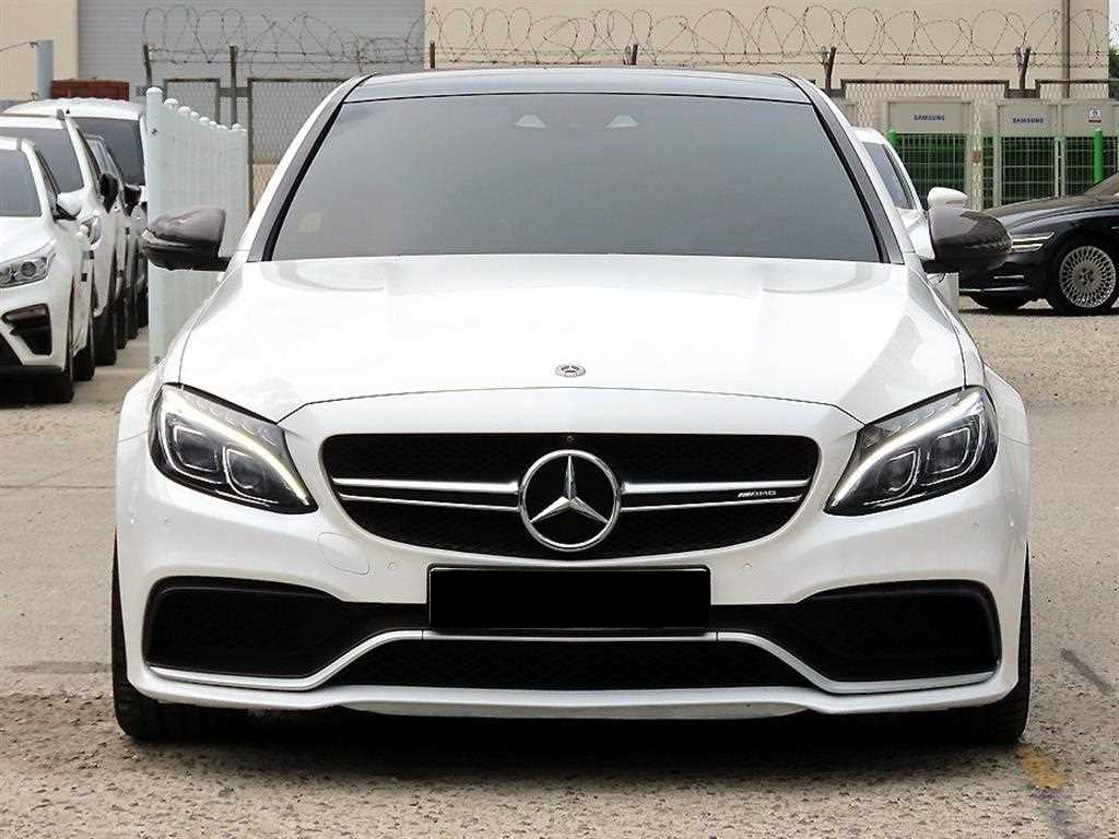 Mercedes-Benz C-Class — photo 01