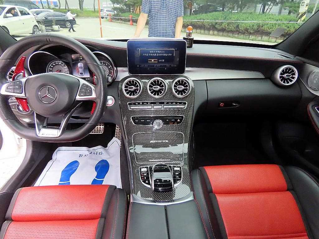 Mercedes-Benz C-Class — photo 07