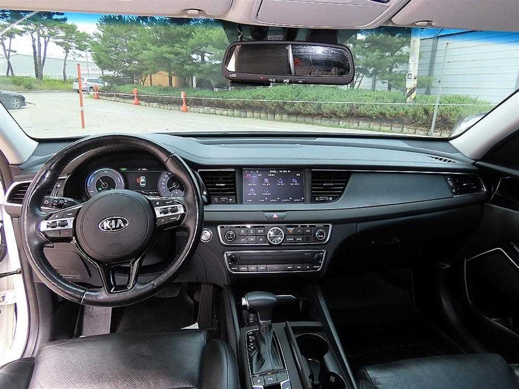 Kia K7 — photo 07