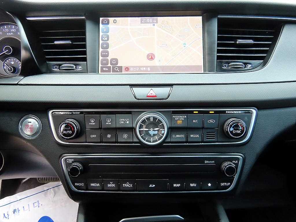 Kia K7 — photo 14