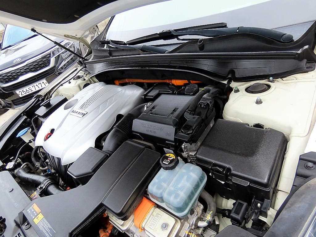 Kia K7 — photo 19