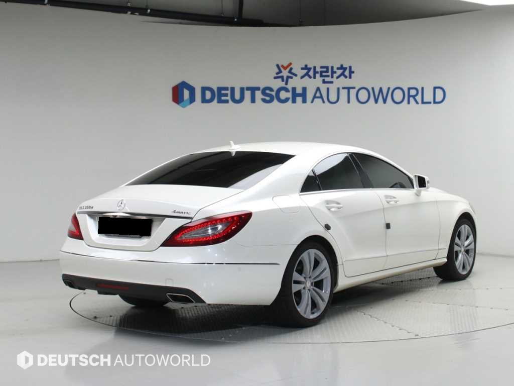 Mercedes-Benz CLS-Class — photo 02