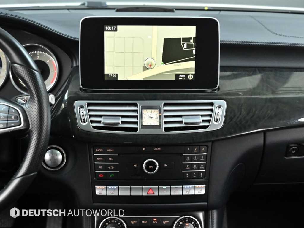 Mercedes-Benz CLS-Class — photo 17