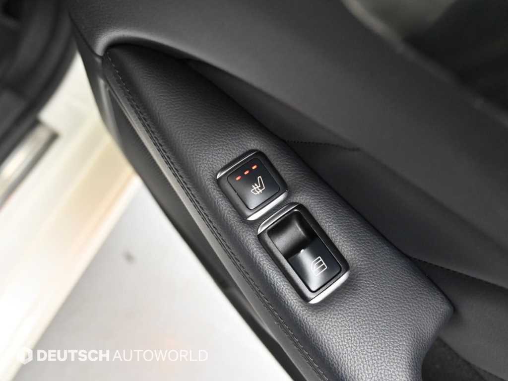 Mercedes-Benz CLS-Class — photo 19