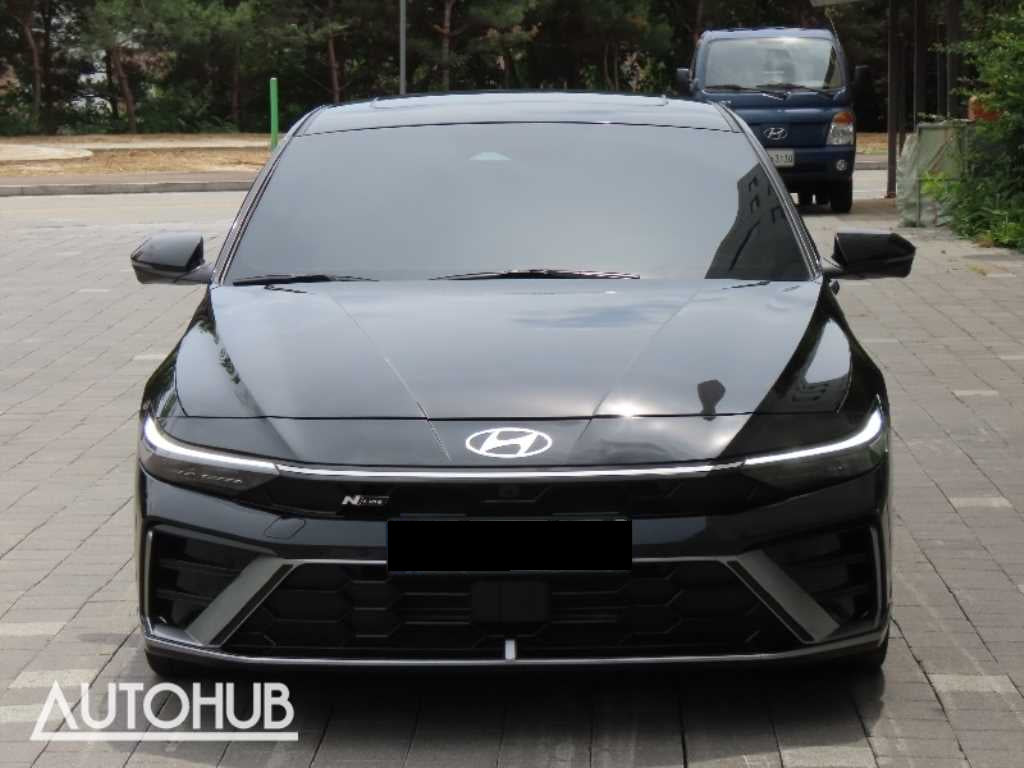 Hyundai Avante — photo 01