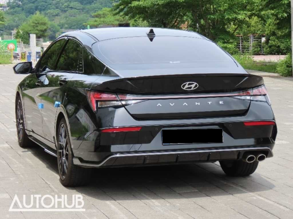 Hyundai Avante — photo 04
