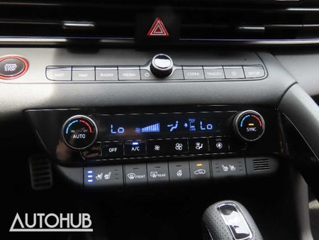 Hyundai Avante — photo 08