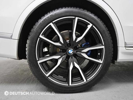 BMW X7 — photo 05