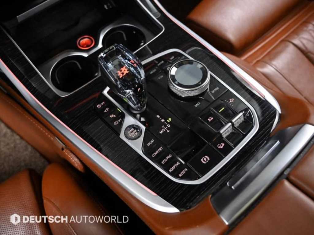 BMW X7 — photo 09