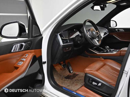 BMW X7 — photo 11