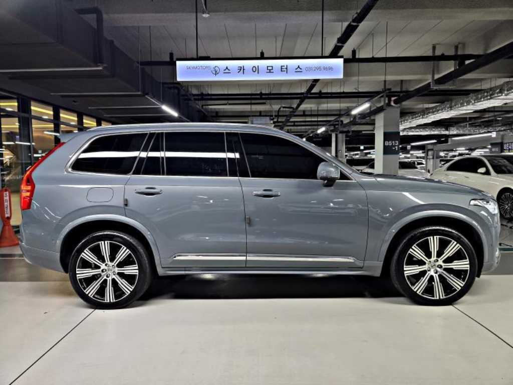 Volvo XC90 — photo 03
