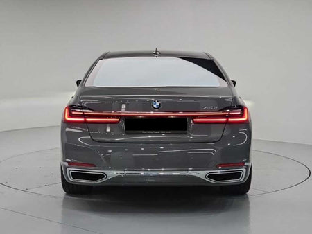 BMW 7-Series — photo 04