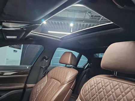 BMW 7-Series — photo 11