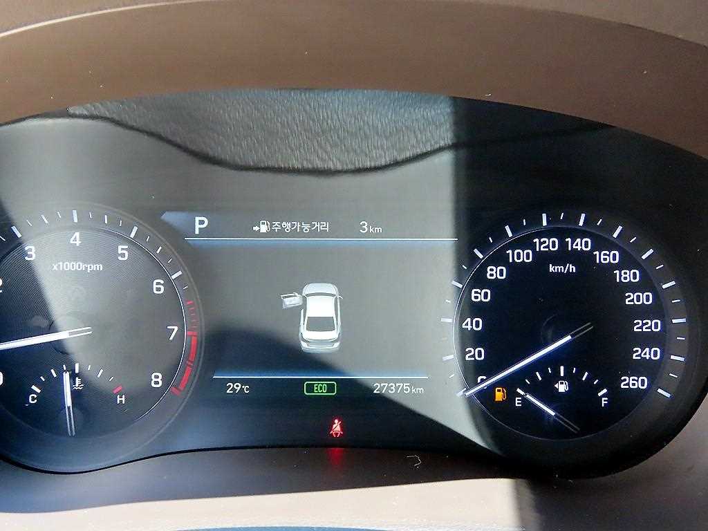 Genesis G80 — photo 09