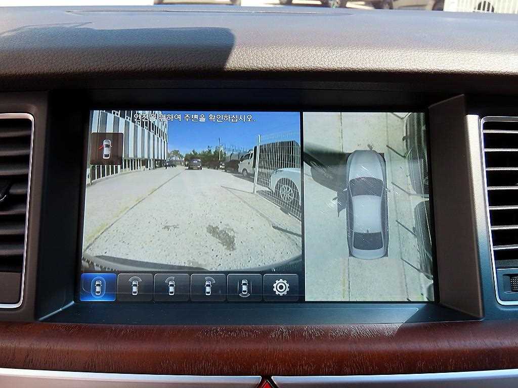 Genesis G80 — photo 16