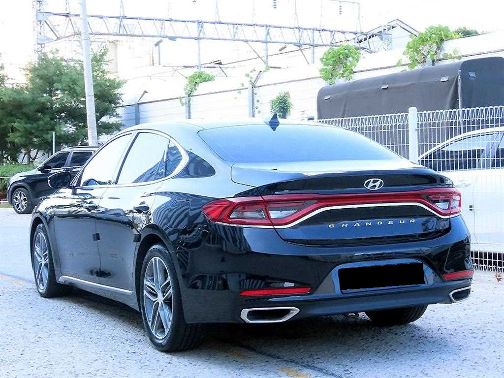 Hyundai Grandeur — photo 04
