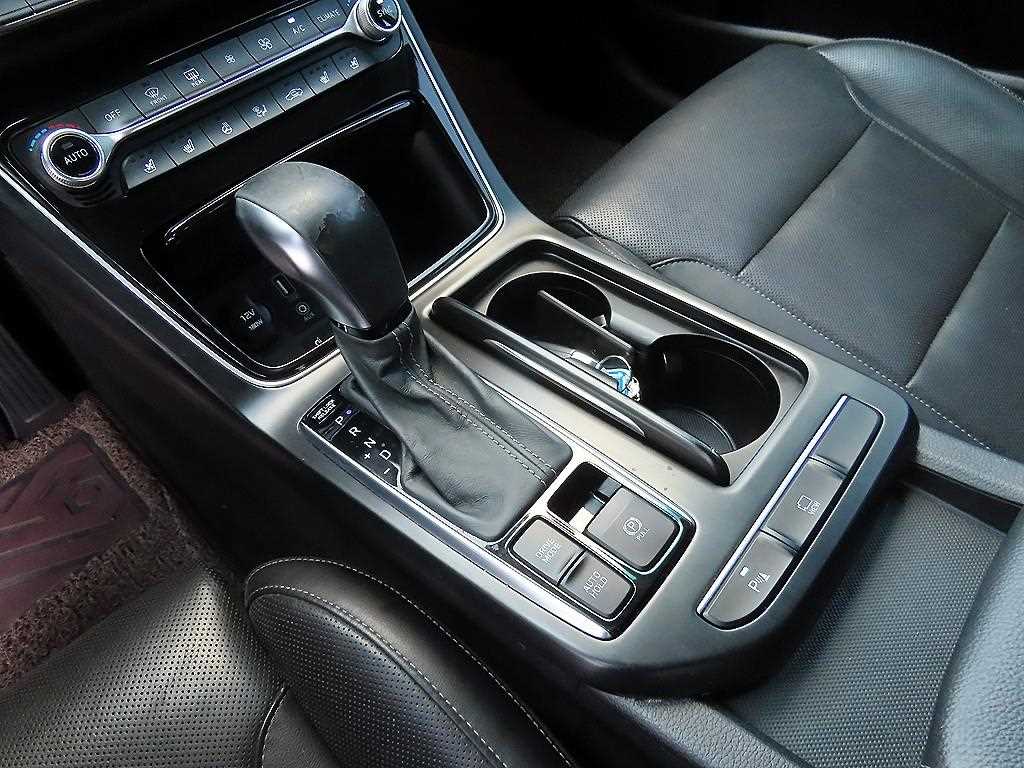 Hyundai Grandeur — photo 11