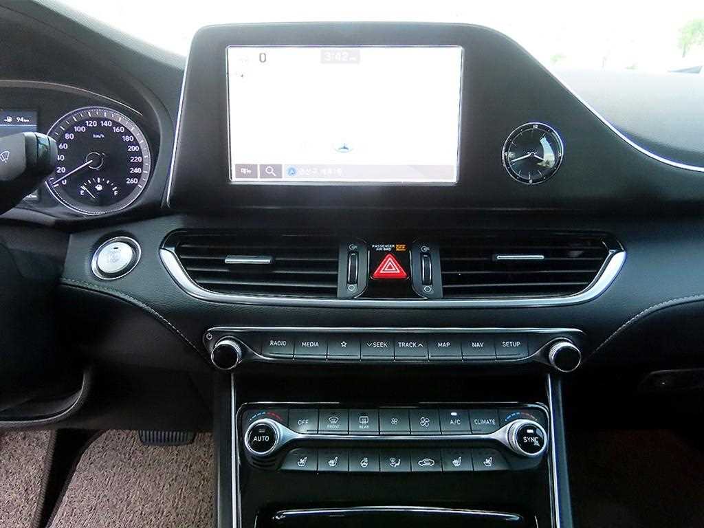 Hyundai Grandeur — photo 14