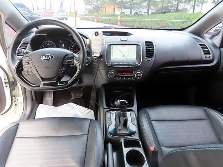 Kia K3 — photo 07