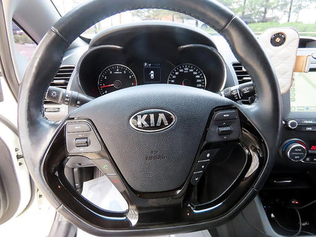 Kia K3 — photo 08