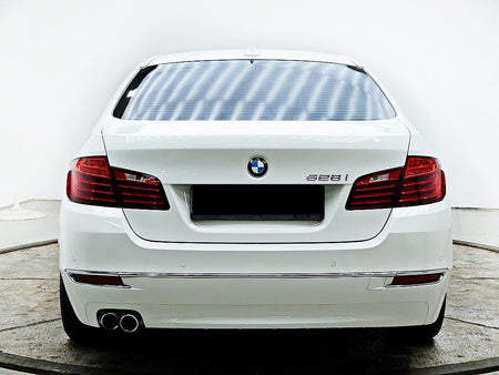 BMW 5-Series — photo 03