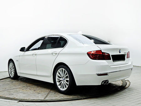 BMW 5-Series — photo 04