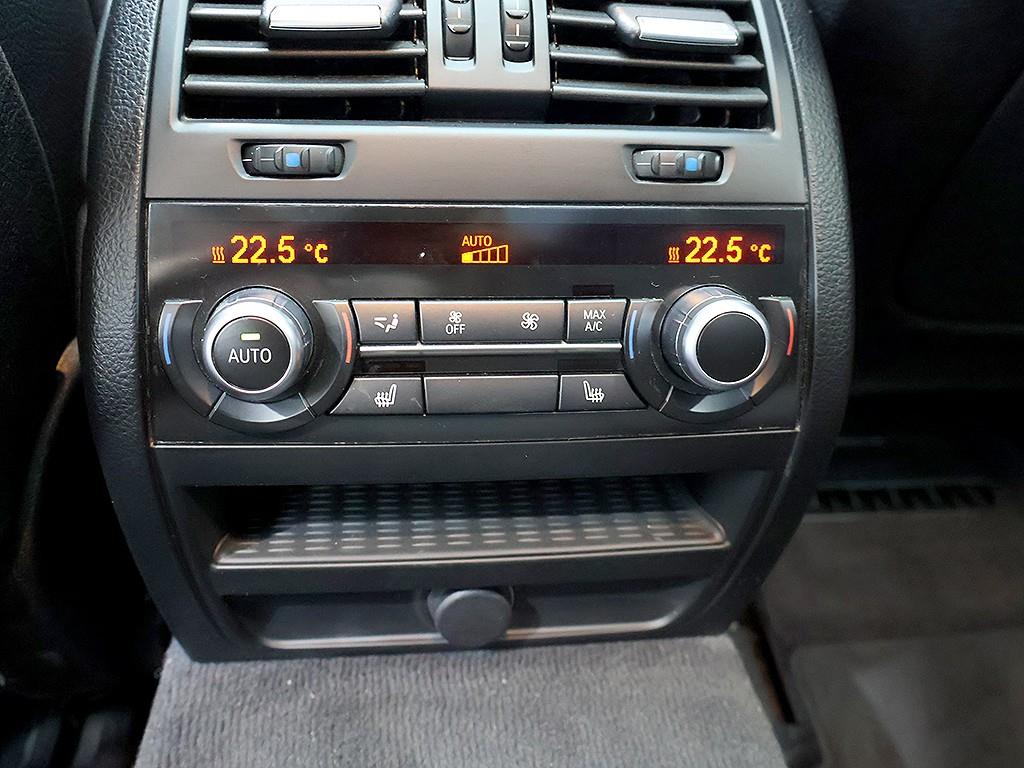 BMW 5-Series — photo 16