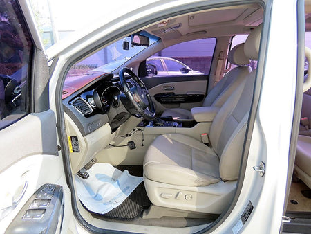 Kia Carnival — photo 05