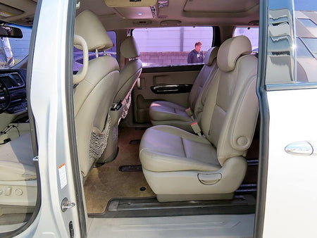 Kia Carnival — photo 06