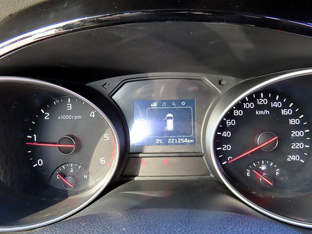 Kia Carnival — photo 10