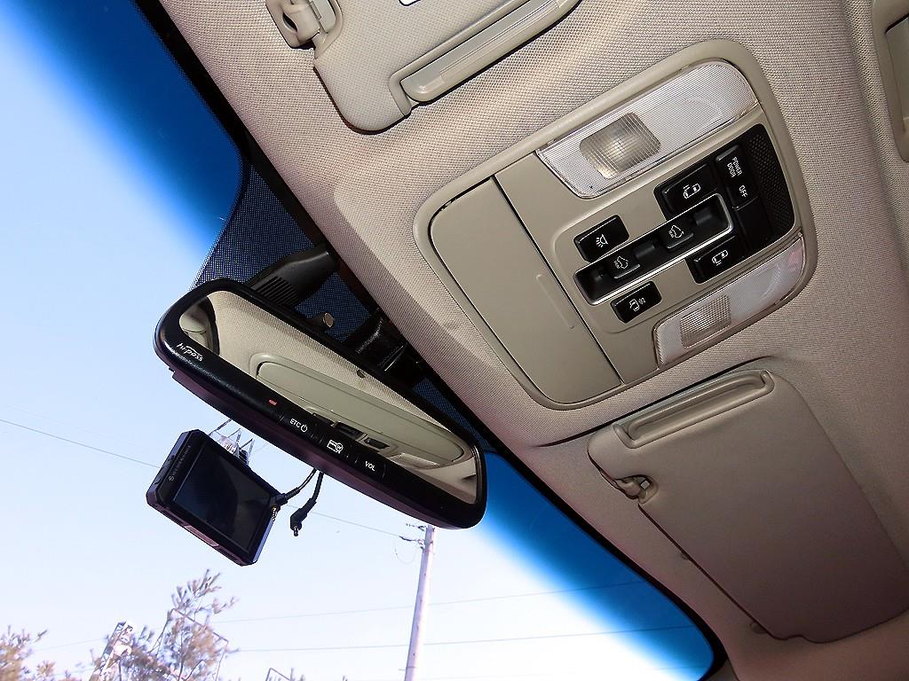 Kia Carnival — photo 15
