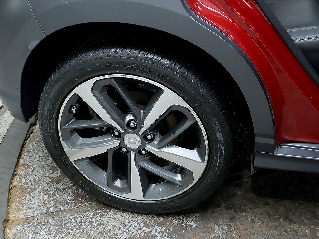 Hyundai Kona — photo 08