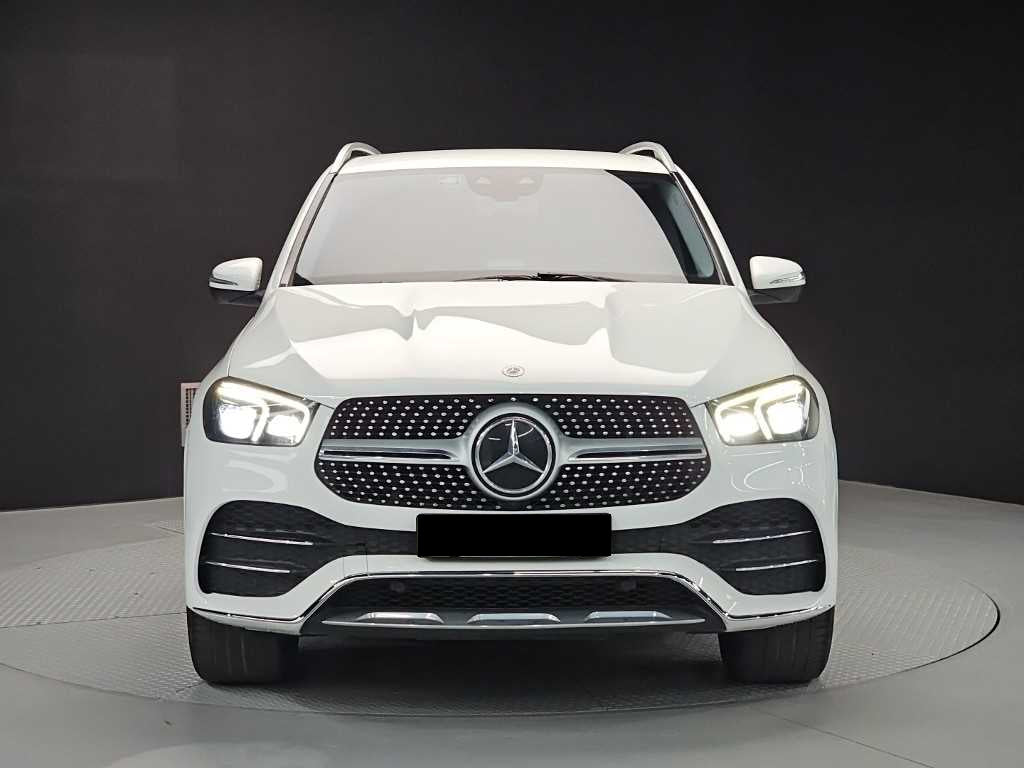 Mercedes-Benz GLE-Class — photo 02