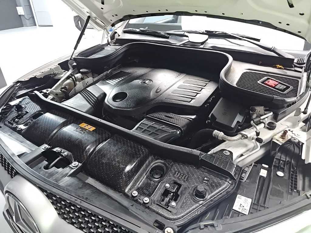 Mercedes-Benz GLE-Class — photo 05