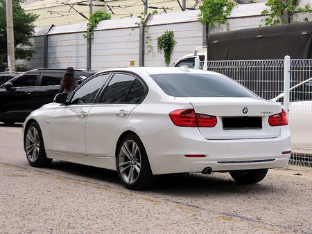 BMW 3-Series — photo 03