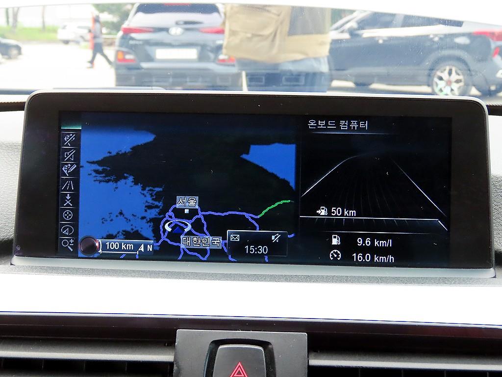BMW 3-Series — photo 14