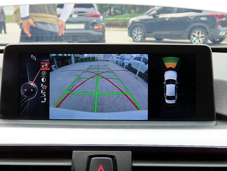BMW 3-Series — photo 15