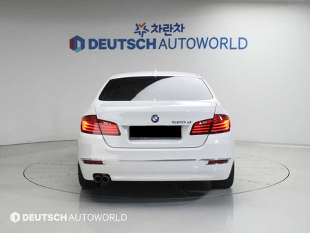 BMW 5-Series — photo 04