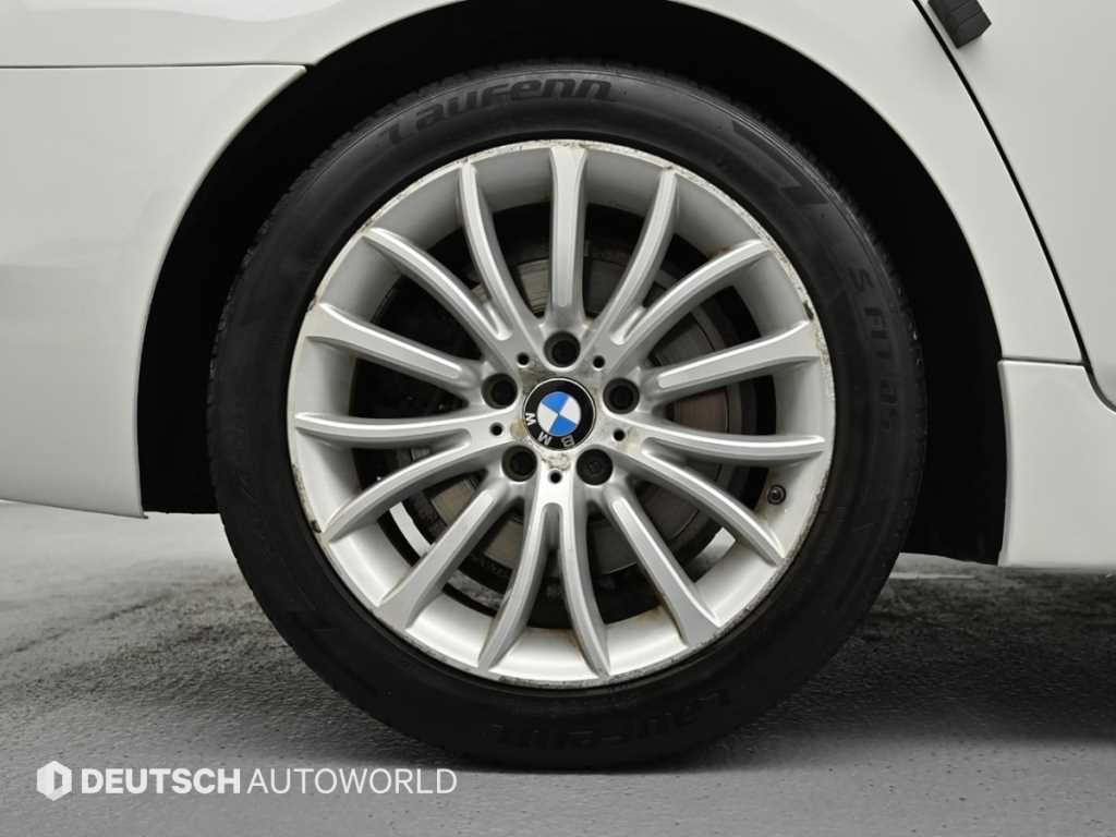 BMW 5-Series — photo 06