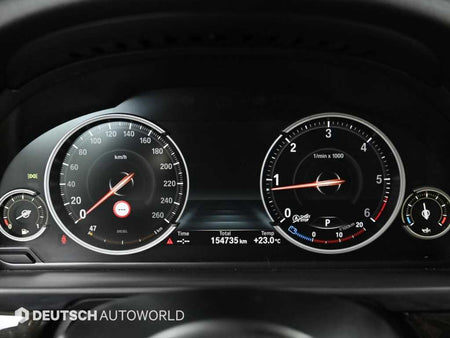 BMW 5-Series — photo 09