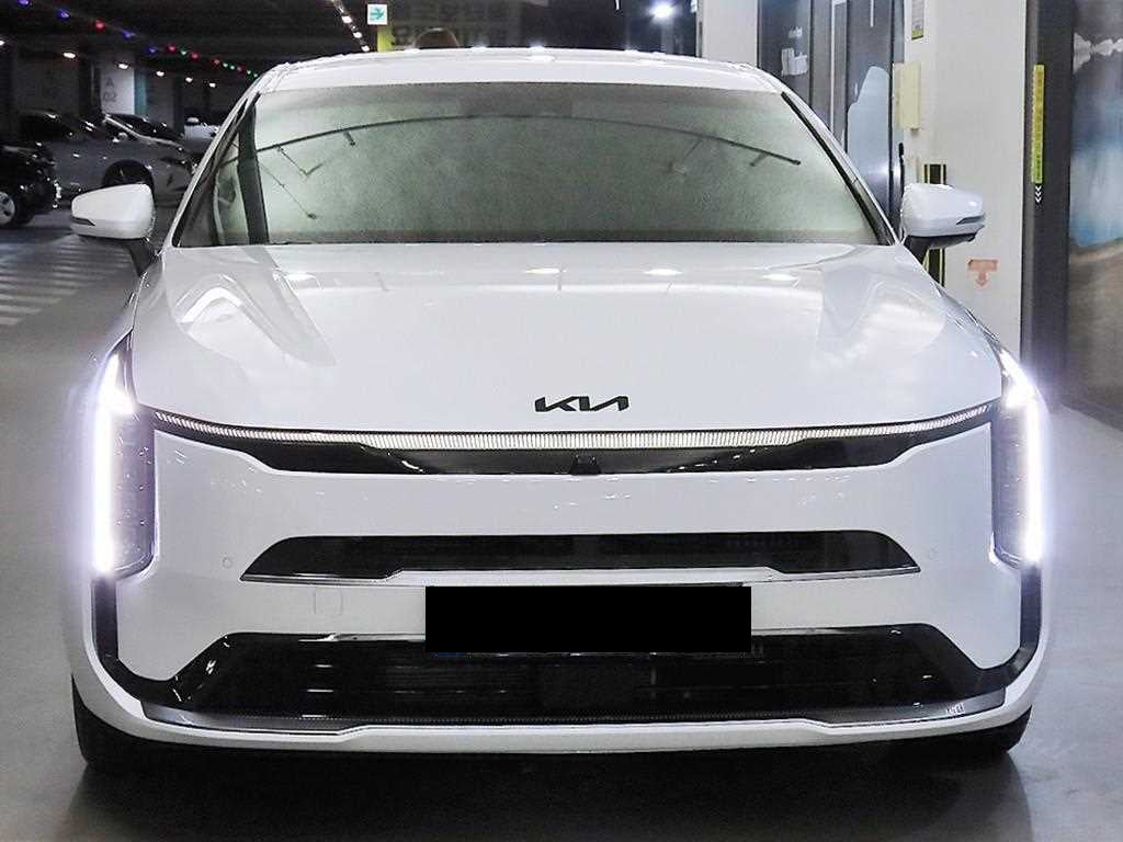 Kia K8 — photo 02