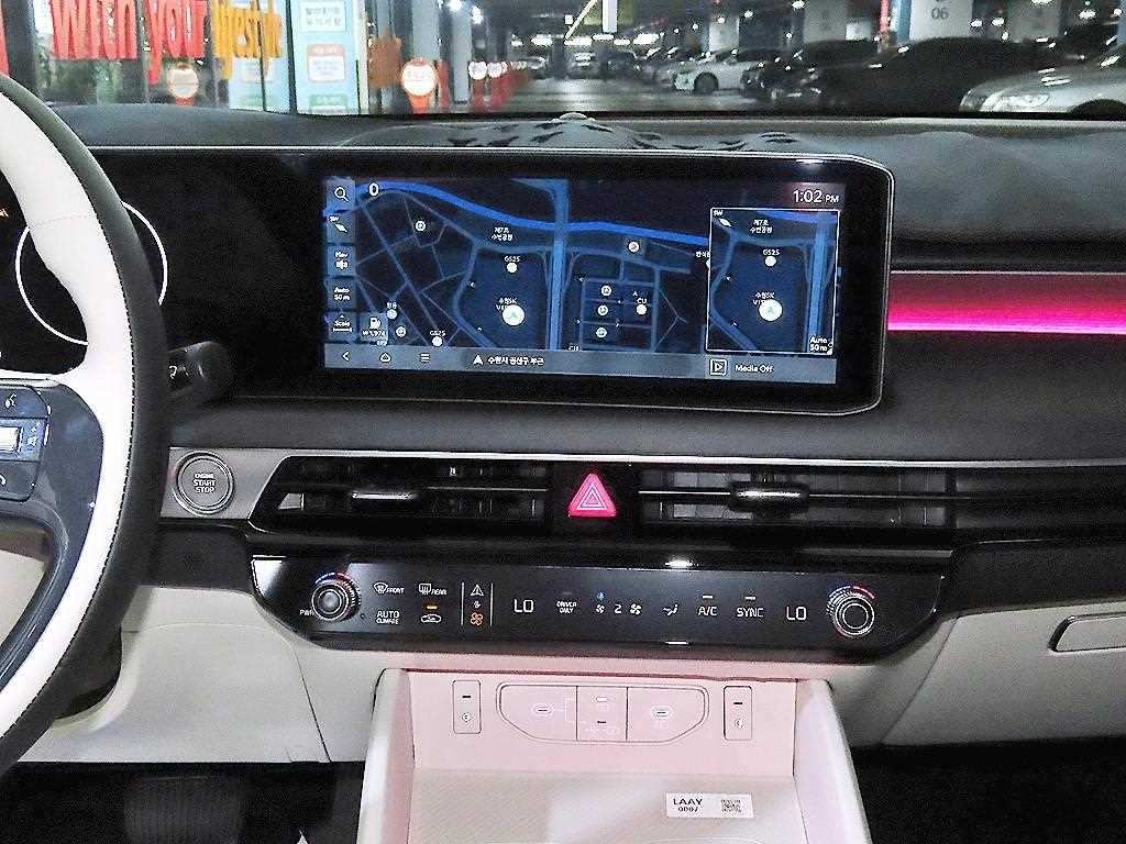 Kia K8 — photo 11