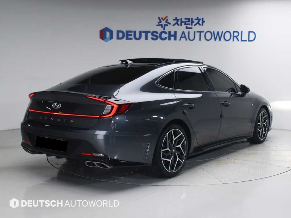 Hyundai Sonata — photo 02