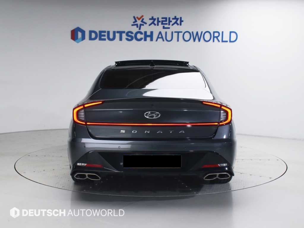 Hyundai Sonata — photo 04