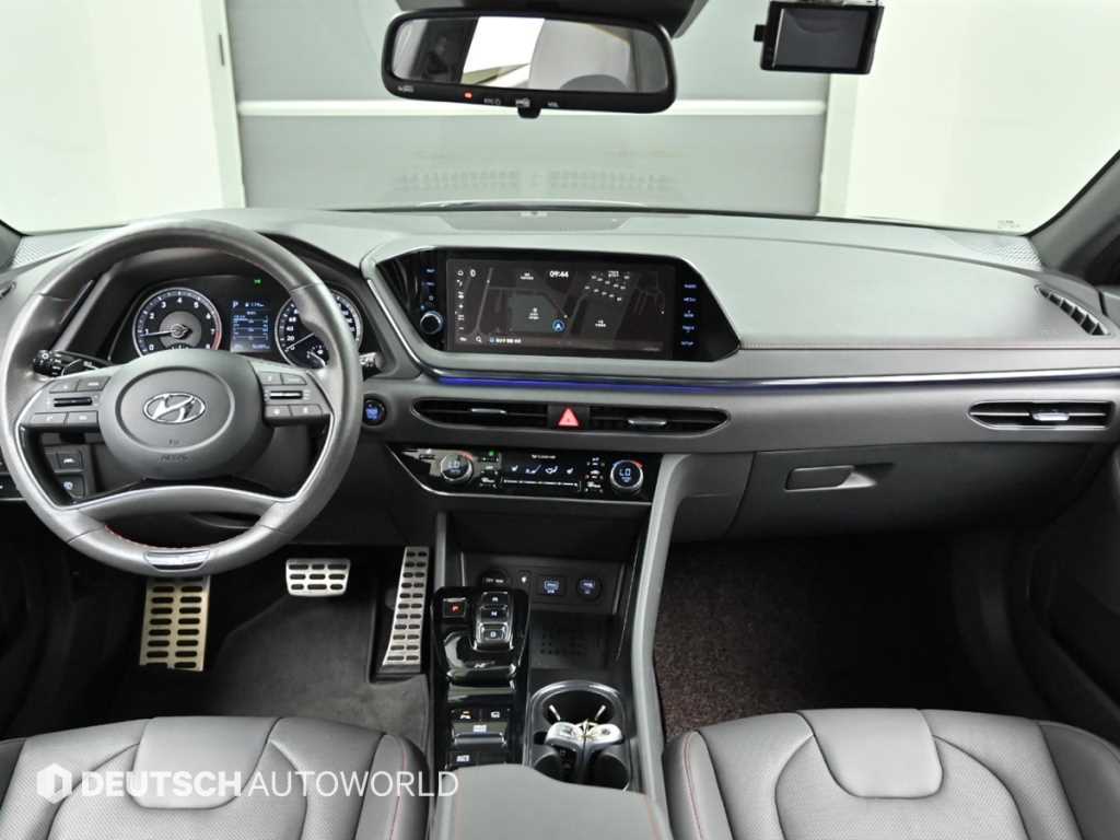 Hyundai Sonata — photo 08