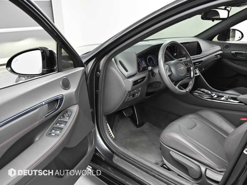 Hyundai Sonata — photo 10